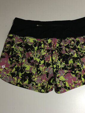 Lululemon Speed Up High-Rise Lined Short 2.5" Womens Size 10 Floral W7BCUS